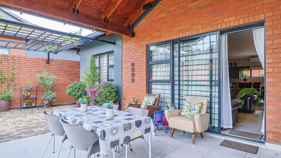 3 Bedroom Property for Sale in Rietvalleirand Gauteng