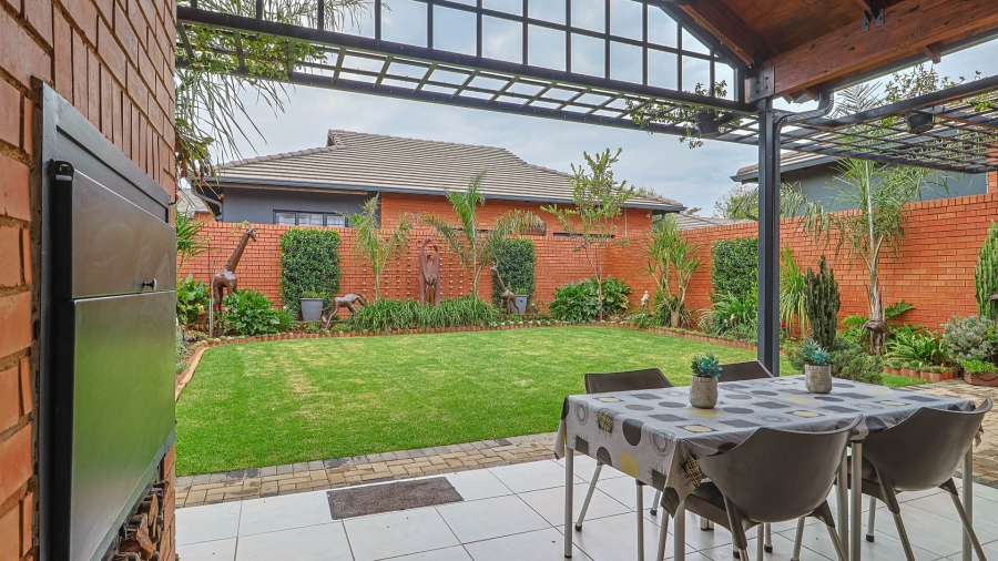 3 Bedroom Property for Sale in Rietvalleirand Gauteng