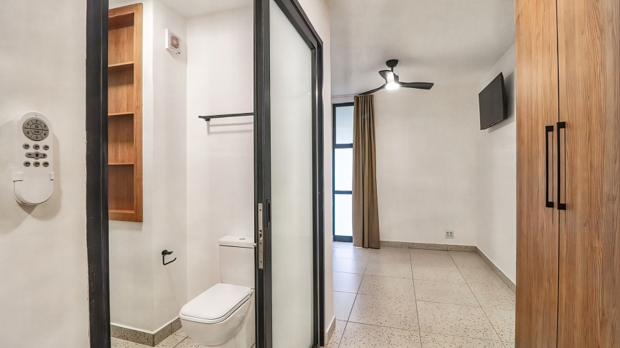 66 Bedroom Property for Sale in Lynnwood Glen Gauteng