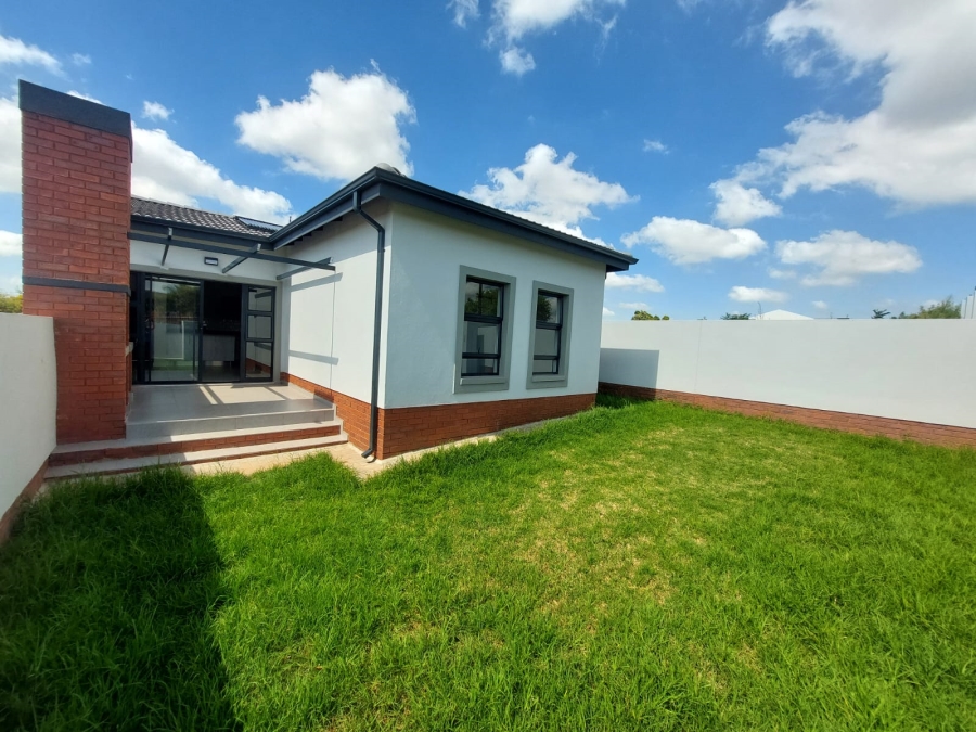 To Let 3 Bedroom Property for Rent in Rietvalleirand Gauteng