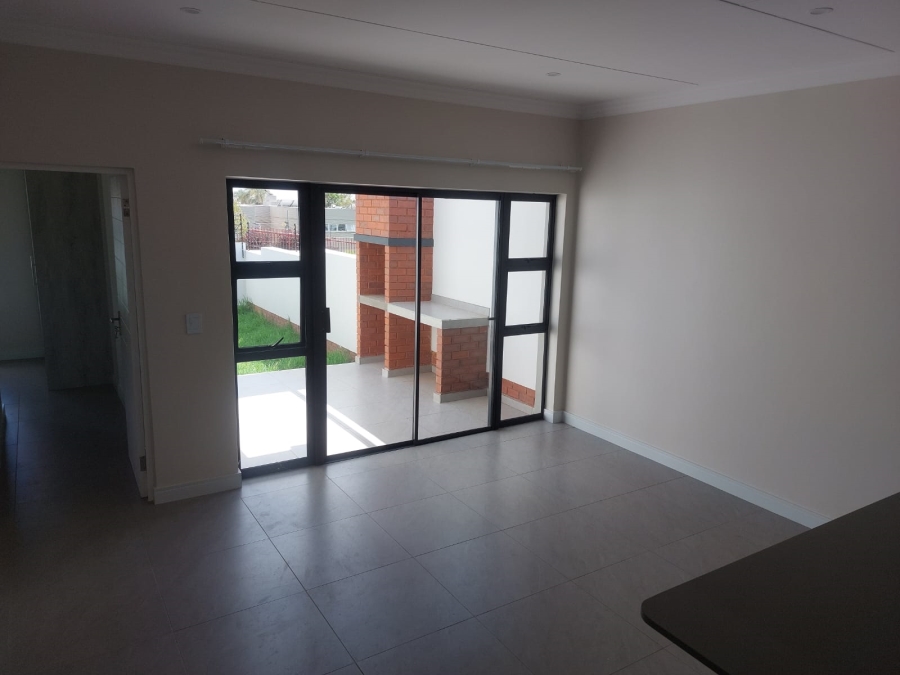 To Let 3 Bedroom Property for Rent in Rietvalleirand Gauteng