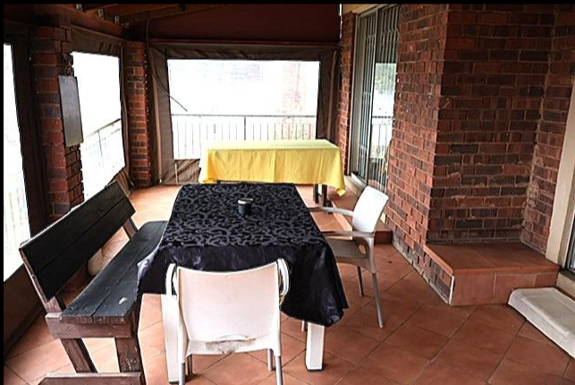 To Let 4 Bedroom Property for Rent in Radiokop Gauteng