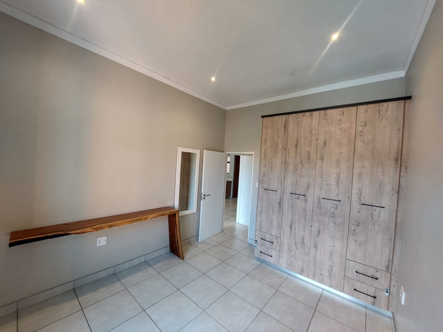 2 Bedroom Property for Sale in Rietvalleirand Gauteng