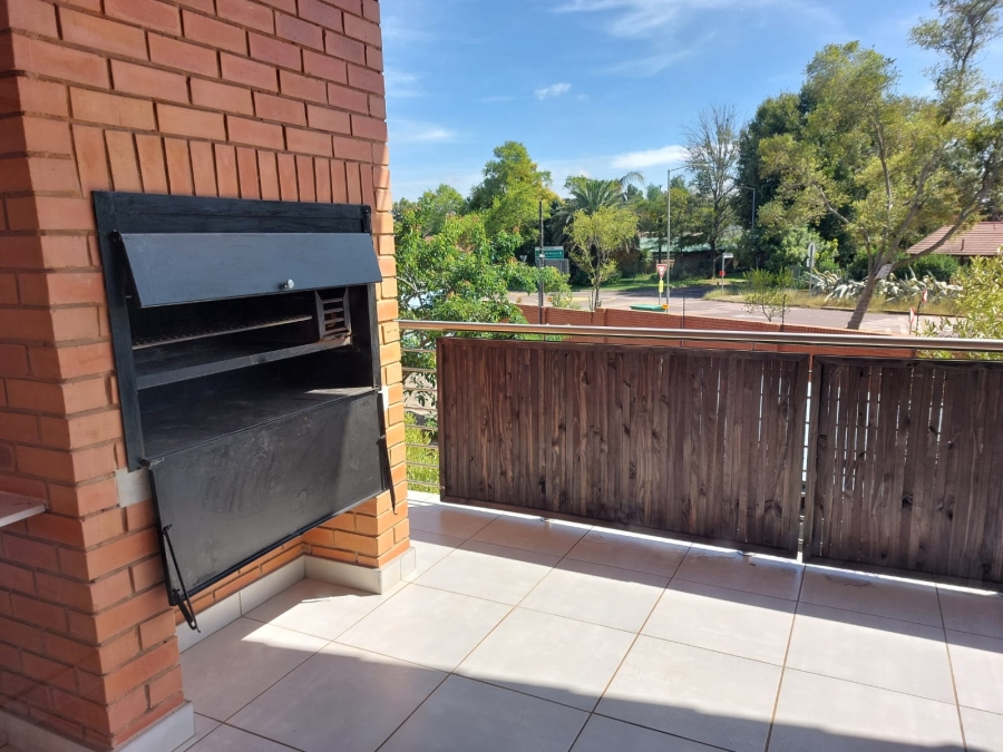 2 Bedroom Property for Sale in Rietvalleirand Gauteng