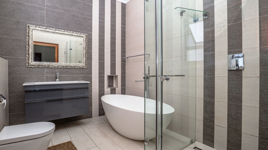 4 Bedroom Property for Sale in Cornwall Hill Gauteng