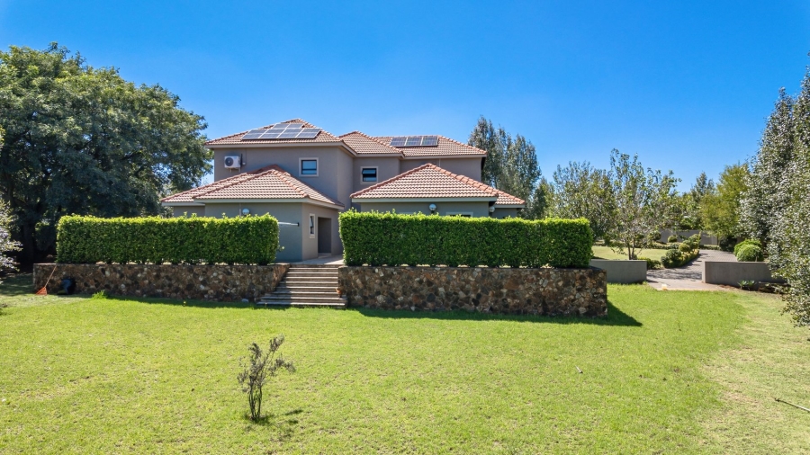 4 Bedroom Property for Sale in Cornwall Hill Gauteng