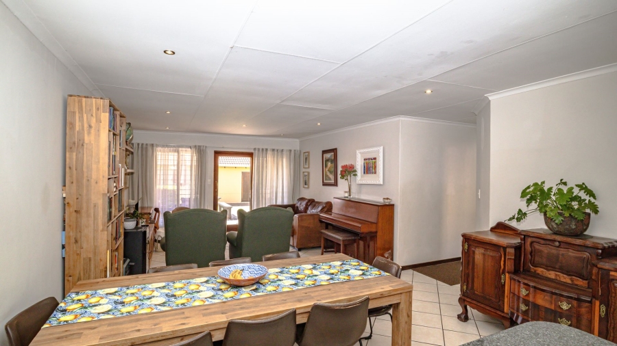 3 Bedroom Property for Sale in Rietvlei Heights Country Estate Gauteng