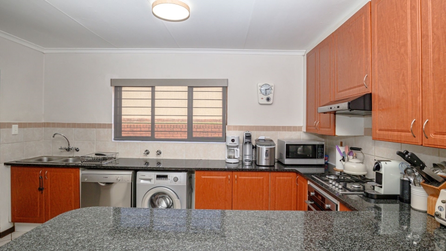 3 Bedroom Property for Sale in Rietvlei Heights Country Estate Gauteng