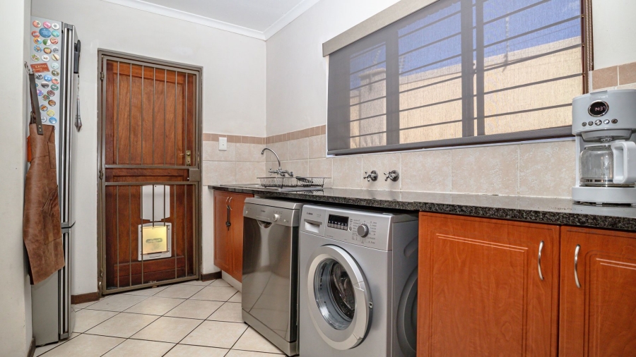 3 Bedroom Property for Sale in Rietvlei Heights Country Estate Gauteng