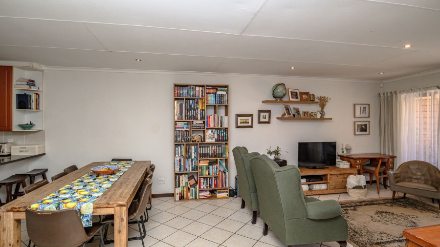 3 Bedroom Property for Sale in Rietvlei Heights Country Estate Gauteng