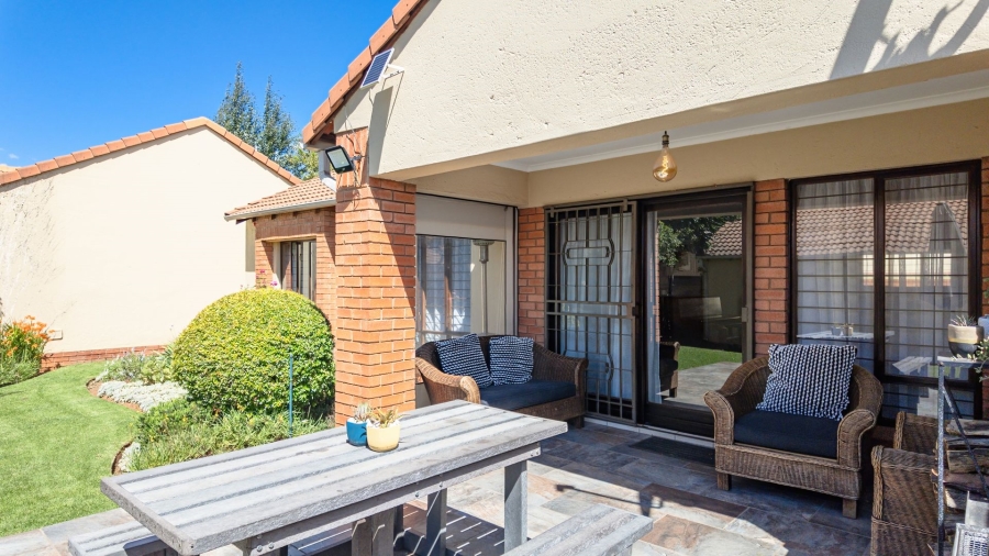 3 Bedroom Property for Sale in Rietvlei Heights Country Estate Gauteng