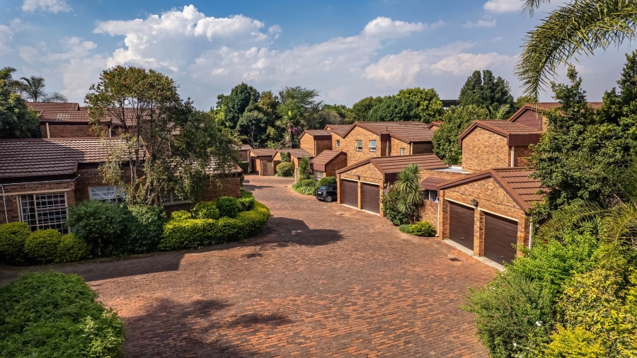 2 Bedroom Property for Sale in Sandown Gauteng