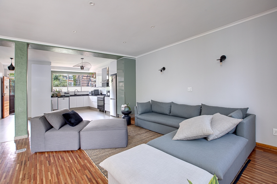 2 Bedroom Property for Sale in Rosebank Gauteng