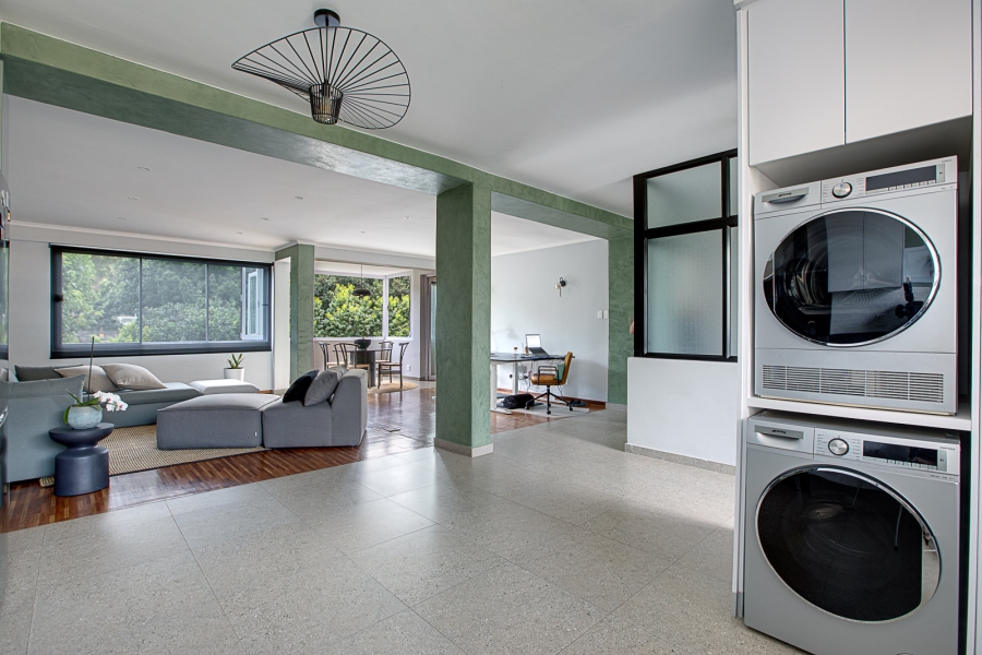 2 Bedroom Property for Sale in Rosebank Gauteng