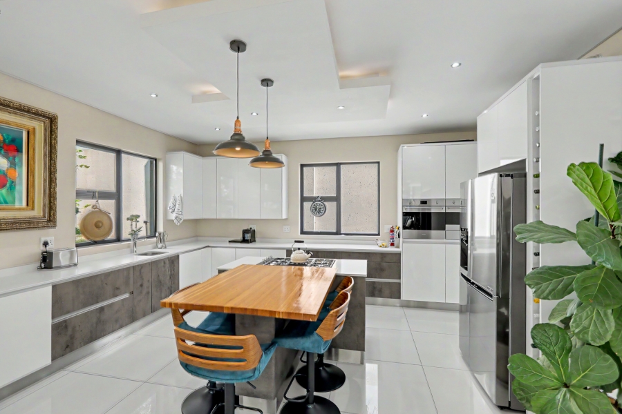 4 Bedroom Property for Sale in Bryanston Gauteng