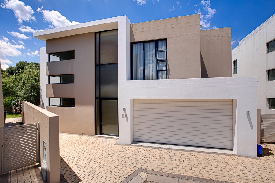 To Let 4 Bedroom Property for Rent in Morningside Gauteng