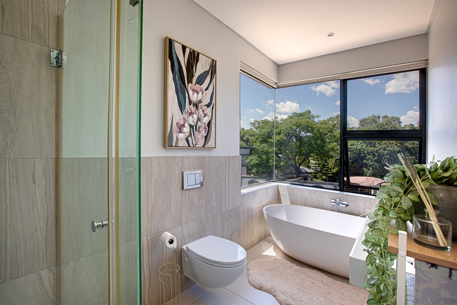 To Let 4 Bedroom Property for Rent in Morningside Gauteng