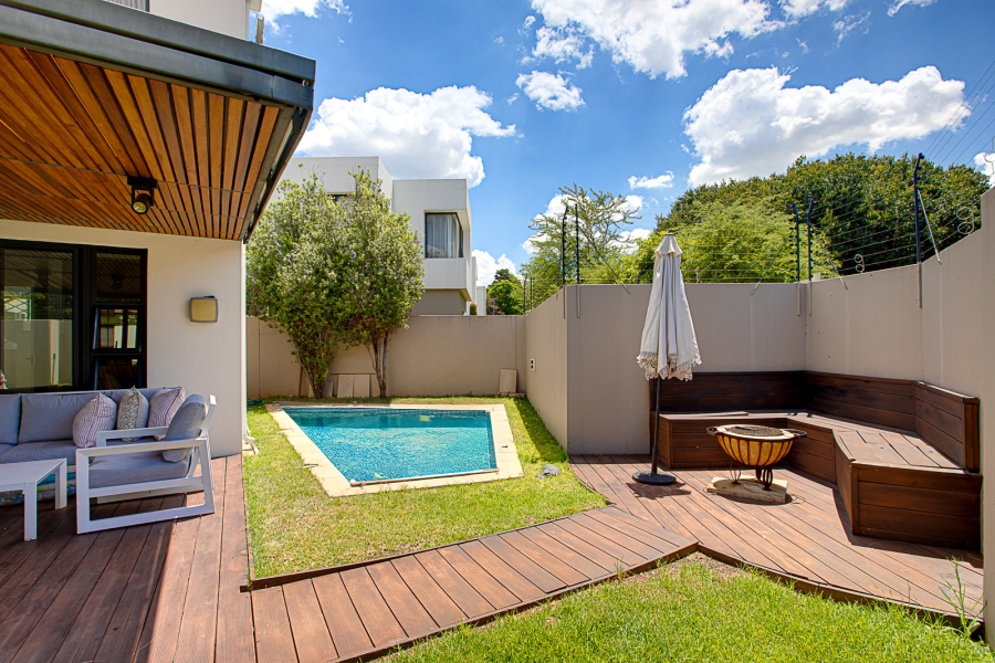 To Let 4 Bedroom Property for Rent in Morningside Gauteng