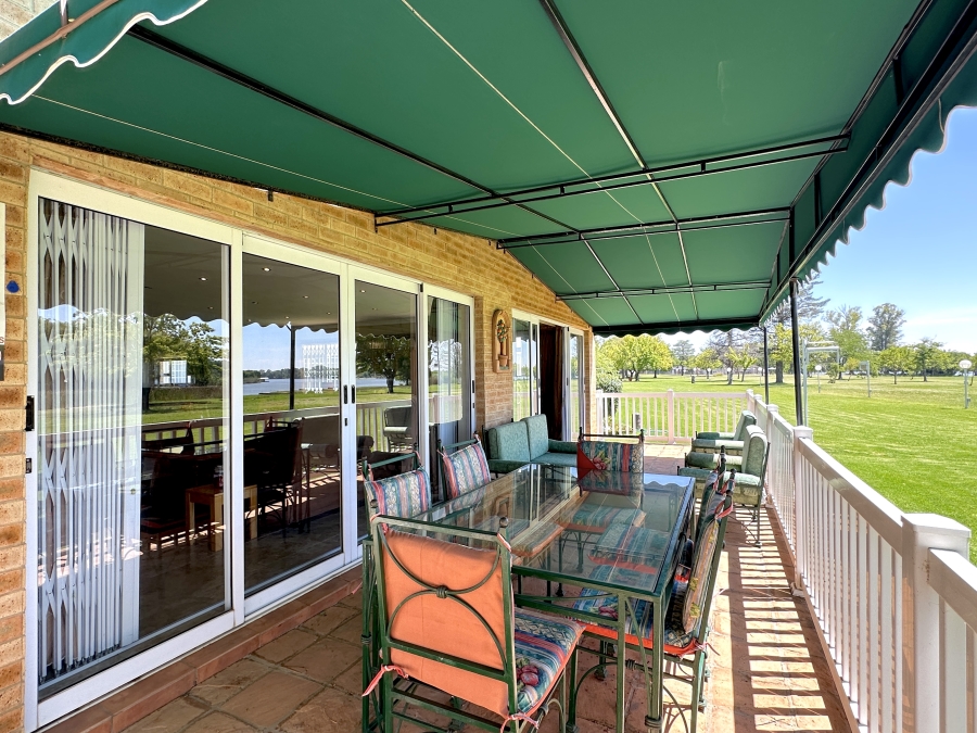 3 Bedroom Property for Sale in Shores of Loch Vaal Gauteng