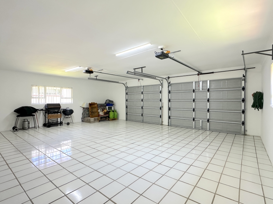 3 Bedroom Property for Sale in Shores of Loch Vaal Gauteng