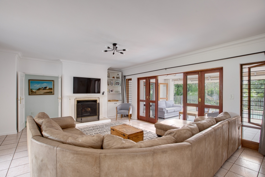 To Let 3 Bedroom Property for Rent in River Club Gauteng