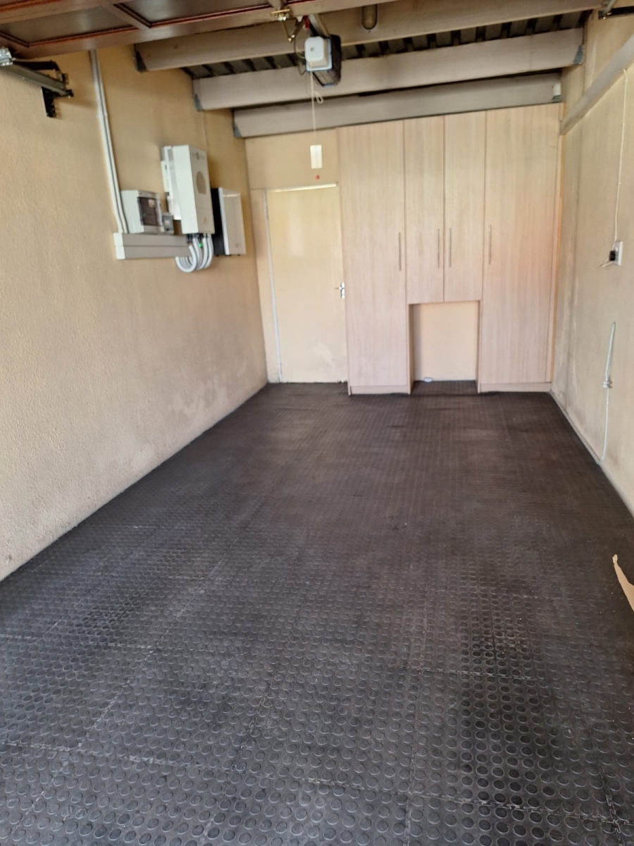 3 Bedroom Property for Sale in Vanderbijlpark SE 2 Gauteng