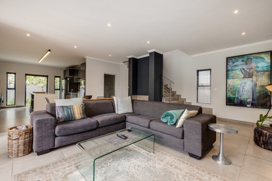 To Let 4 Bedroom Property for Rent in Bryanston Gauteng