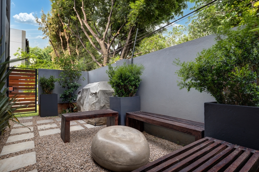 To Let 4 Bedroom Property for Rent in Bryanston Gauteng