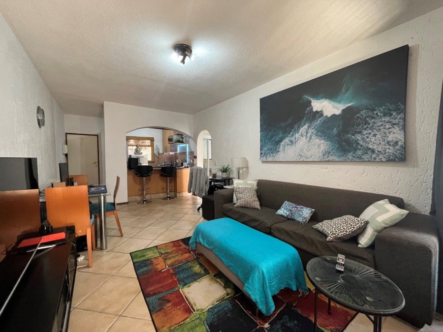 To Let 1 Bedroom Property for Rent in Pineslopes Gauteng