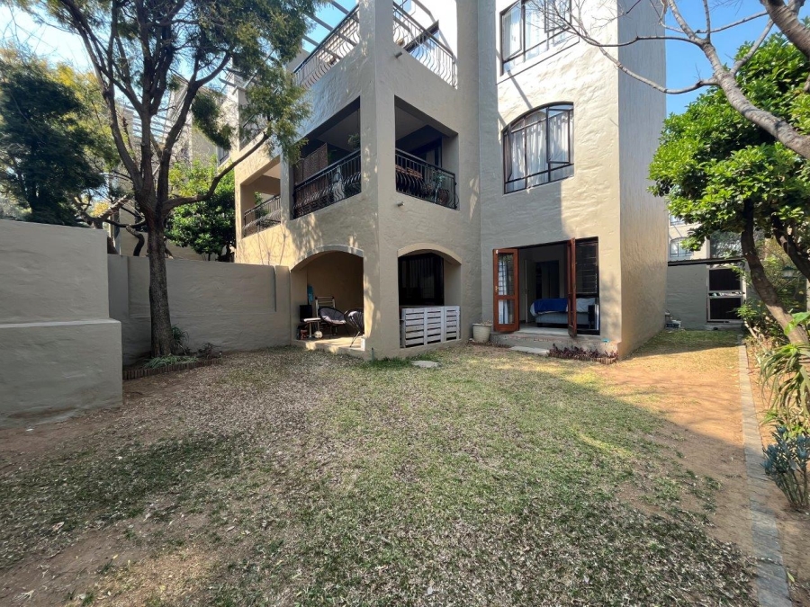 To Let 1 Bedroom Property for Rent in Pineslopes Gauteng