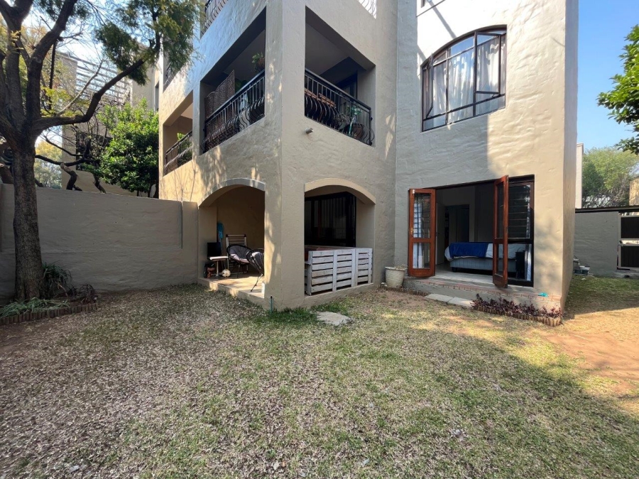 To Let 1 Bedroom Property for Rent in Pineslopes Gauteng