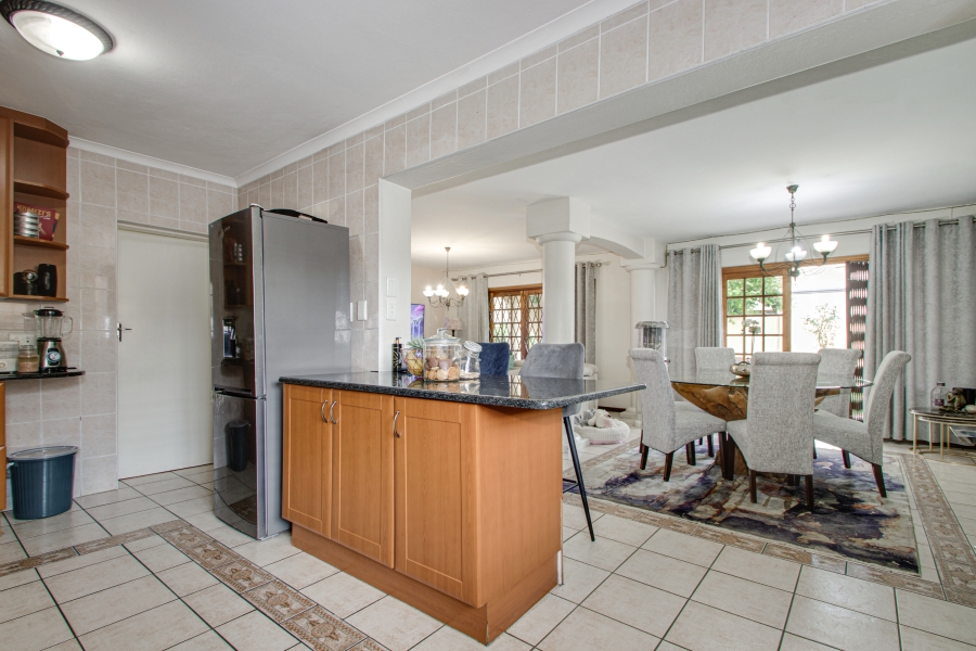 3 Bedroom Property for Sale in Halfway Gardens Gauteng