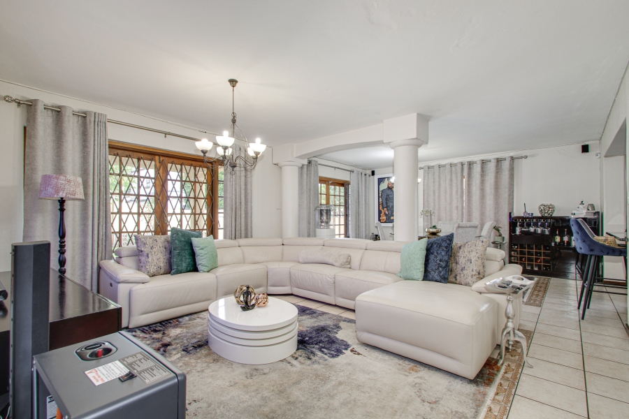 3 Bedroom Property for Sale in Halfway Gardens Gauteng