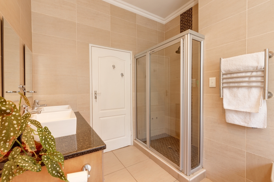 4 Bedroom Property for Sale in Broadacres Gauteng