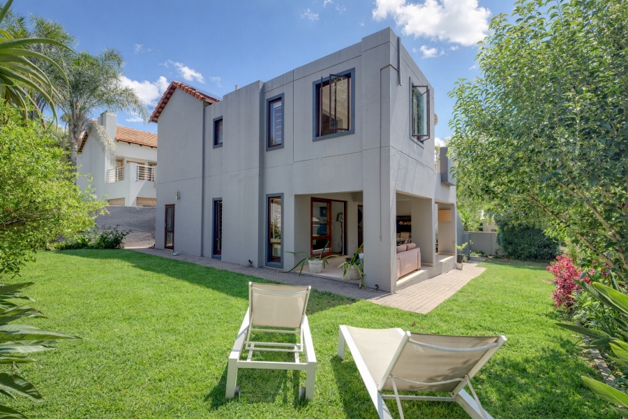 4 Bedroom Property for Sale in Broadacres Gauteng