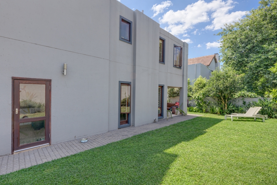 4 Bedroom Property for Sale in Broadacres Gauteng