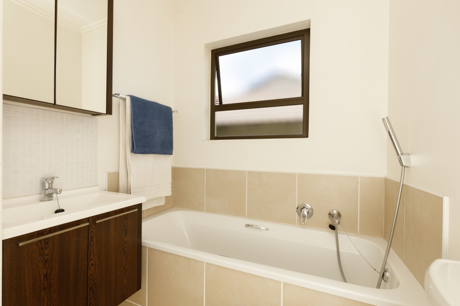 2 Bedroom Property for Sale in Fourways Gauteng