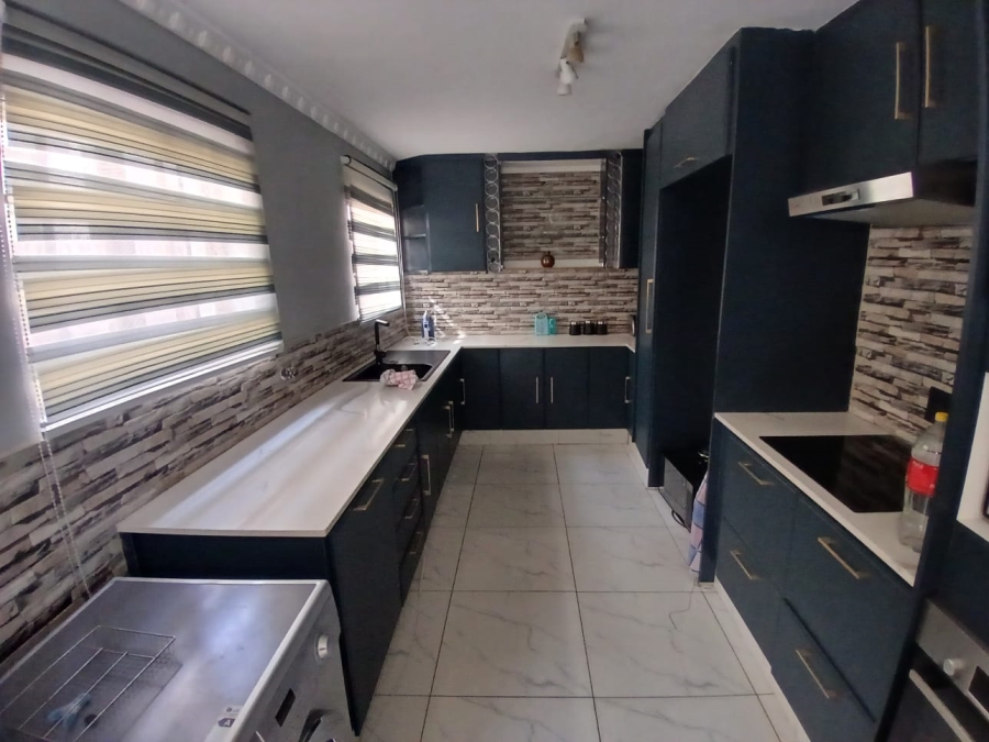 To Let 5 Bedroom Property for Rent in Witkoppen Gauteng