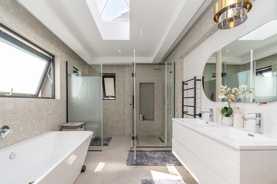 3 Bedroom Property for Sale in Bryanston Gauteng