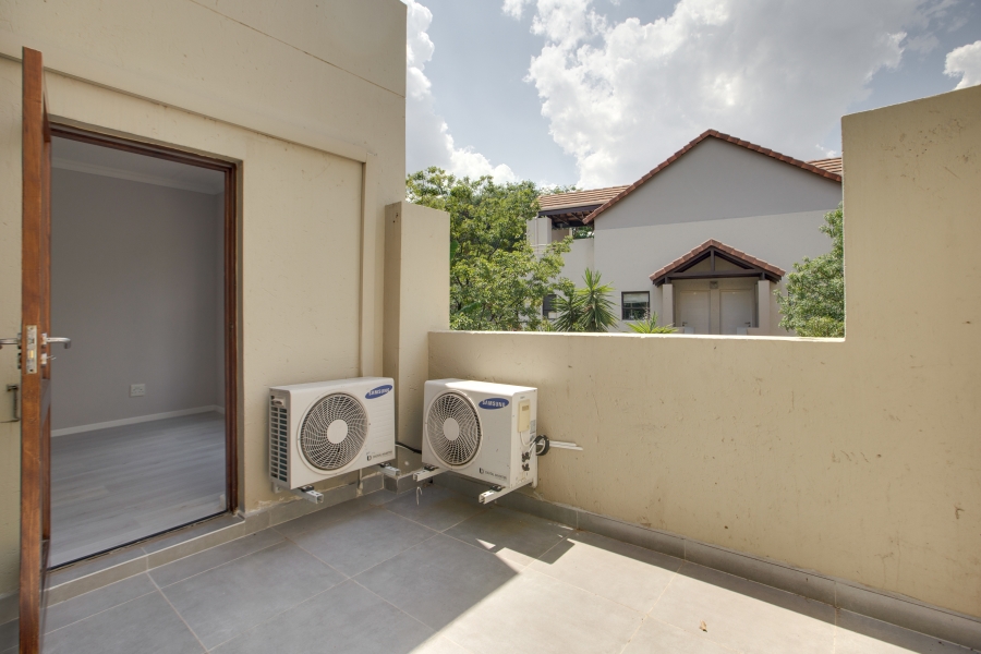 2 Bedroom Property for Sale in Fourways Gauteng