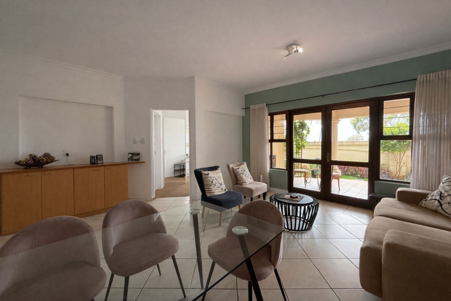 To Let 2 Bedroom Property for Rent in Bryanston Gauteng