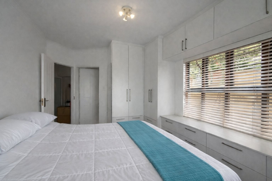 To Let 2 Bedroom Property for Rent in Bryanston Gauteng