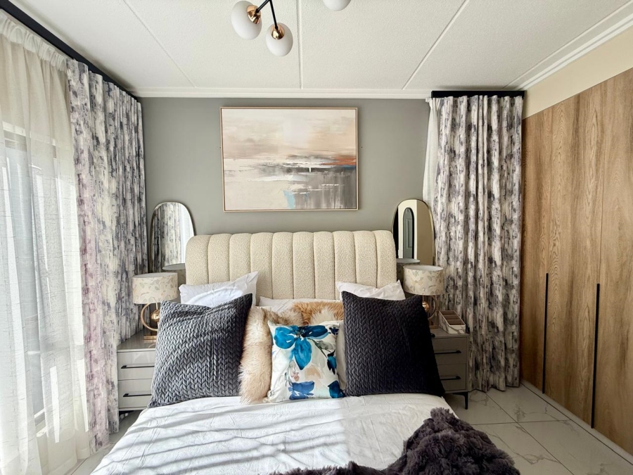 To Let 1 Bedroom Property for Rent in Bryanston Gauteng