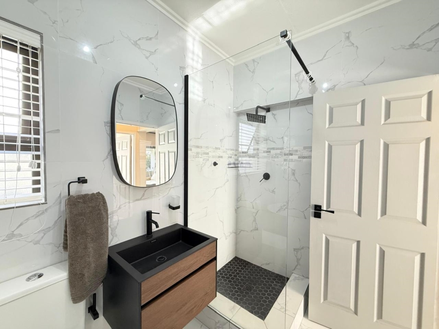 To Let 1 Bedroom Property for Rent in Bryanston Gauteng