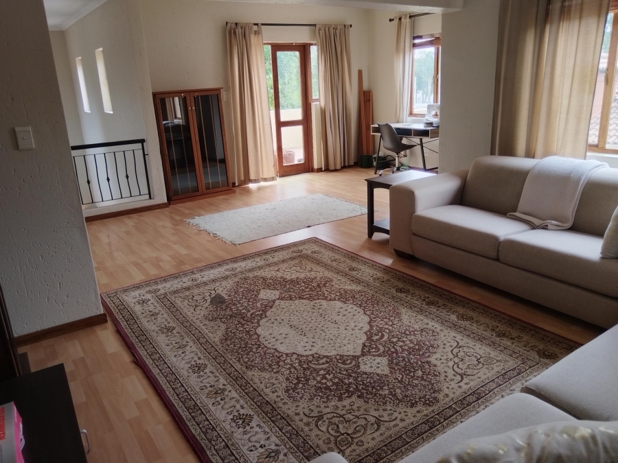 To Let 3 Bedroom Property for Rent in Douglasdale Gauteng