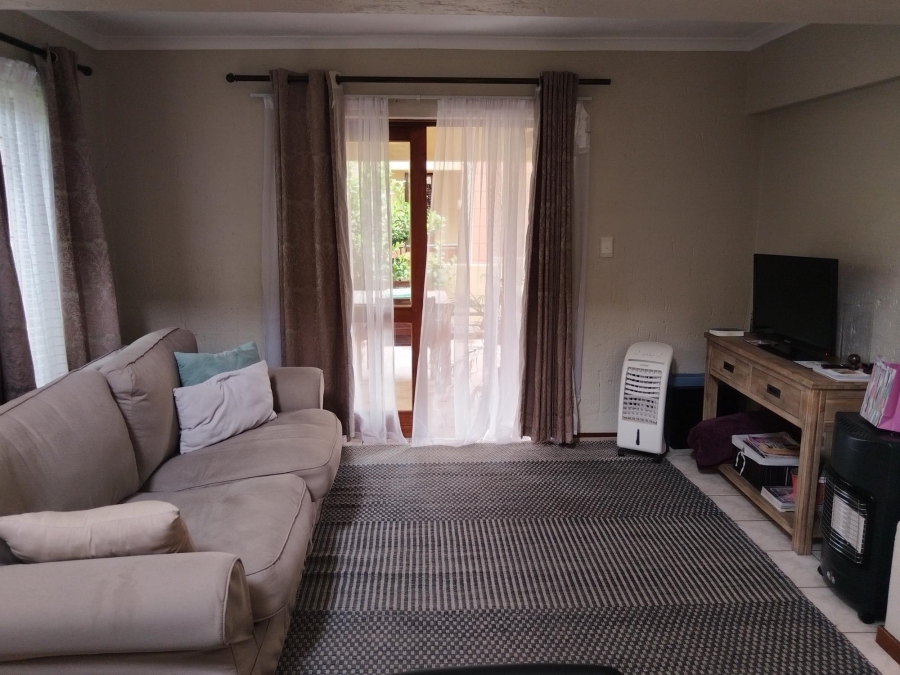 To Let 3 Bedroom Property for Rent in Douglasdale Gauteng