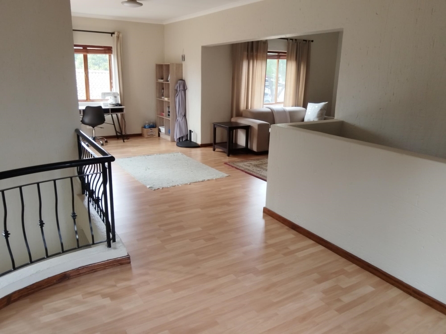 To Let 3 Bedroom Property for Rent in Douglasdale Gauteng