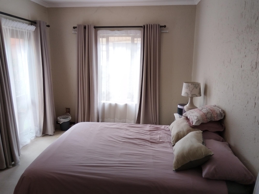 To Let 3 Bedroom Property for Rent in Douglasdale Gauteng