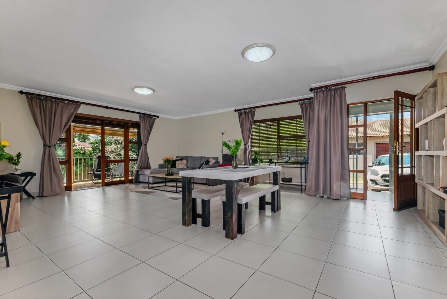 To Let 3 Bedroom Property for Rent in Maroeladal Gauteng