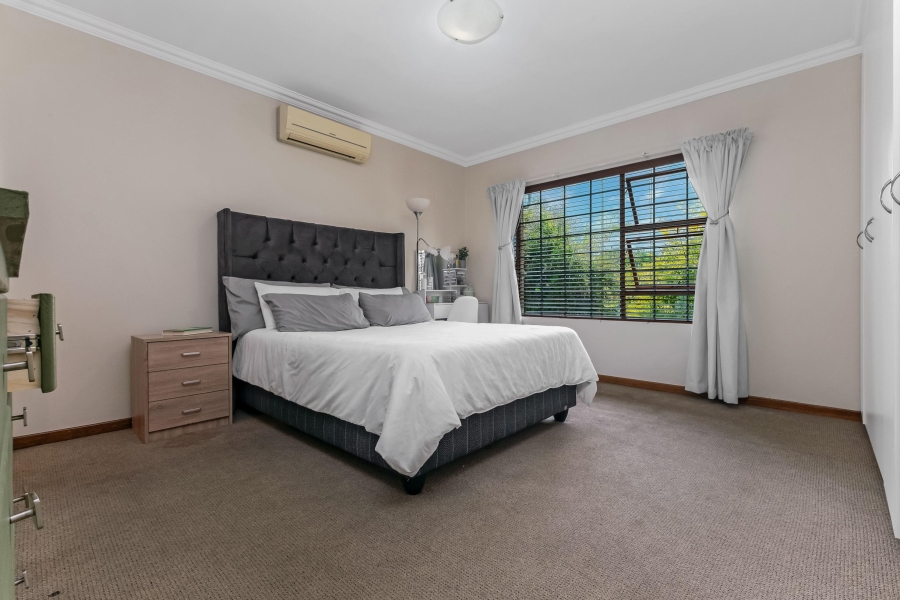 To Let 3 Bedroom Property for Rent in Maroeladal Gauteng